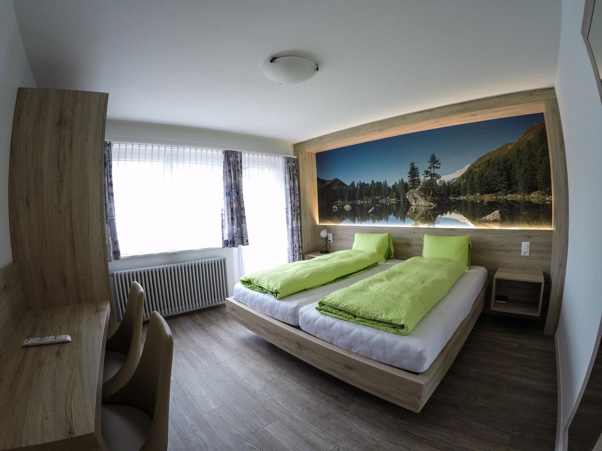Hotel Posta Poschiavo Exteriör bild